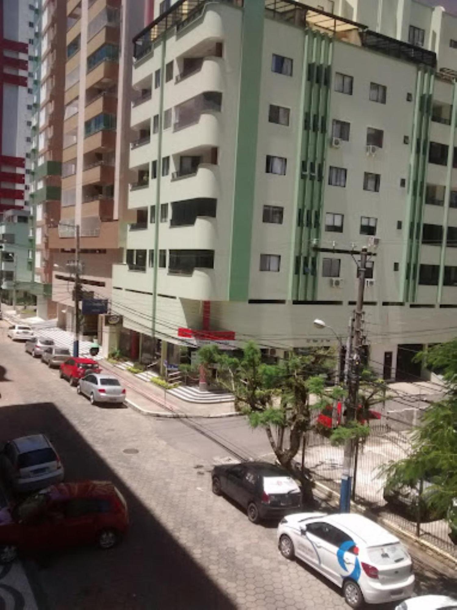1 Quarto, Andar Alto, Acolhedor, Com Ar Condicionado Apartamento Balneario Camboriu
